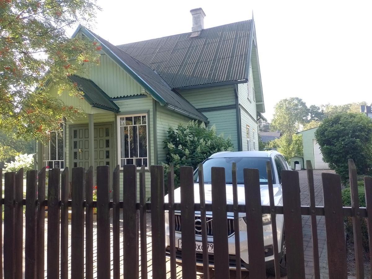 House, Garden & Sauna. Free Parking. Train Stop-200 M. Sea-1 Km. Jūrkalne Eksteriør billede